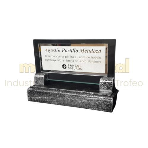 Imagen de Trofeo en vidrio personalizado - M20.670